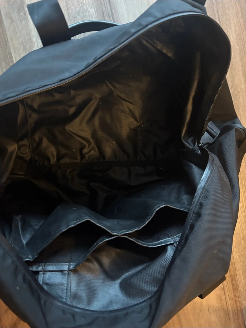 lululemon athletica Black Duffel Tote - Large Everyday Carryall